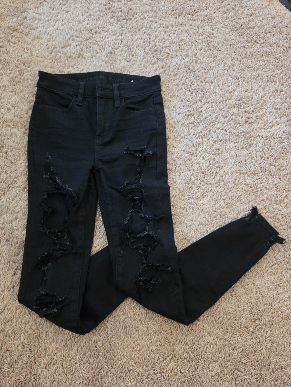 American Eagle Outfitters Black Distressed Skinny Jeans